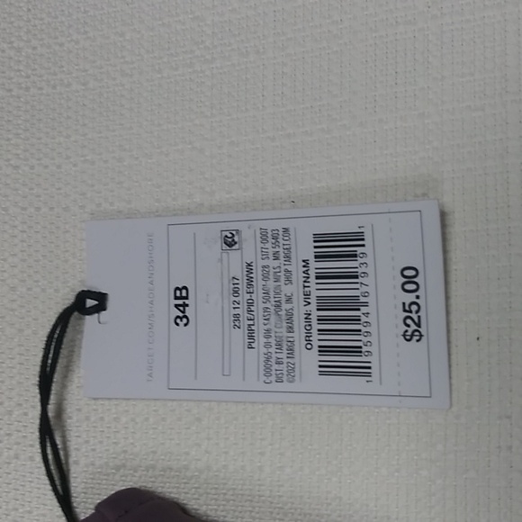 Shade & Shore Swimsuit Top - Picture 5 of 7